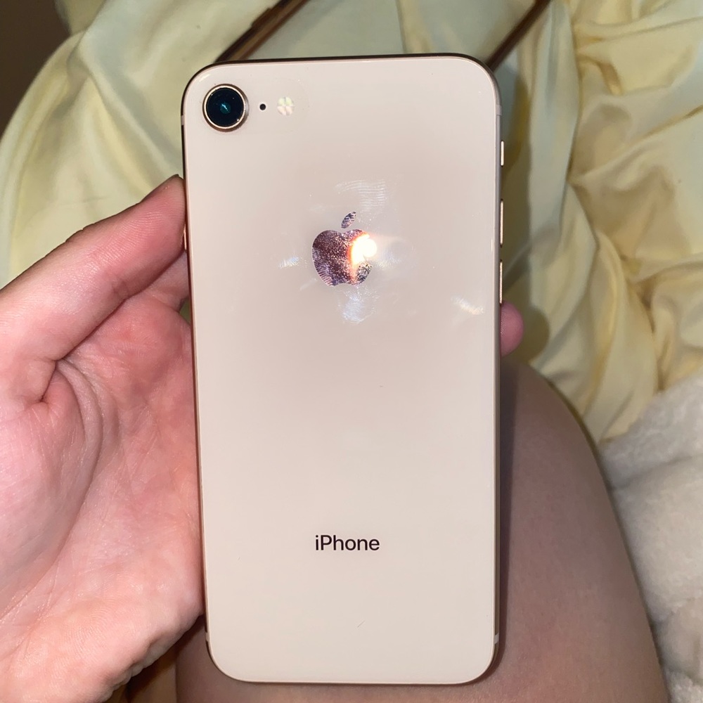 Apple iPhone 8